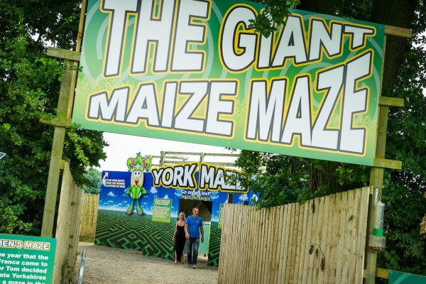Giant Maze sign