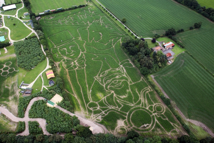 York Maze 2016 aerial 2 lores